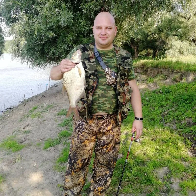 Лещ